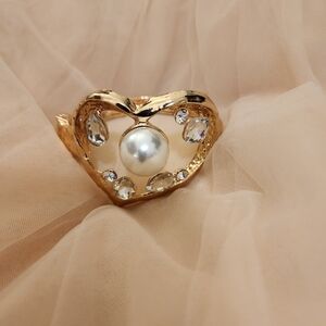 Elegant Chunky Gold Heart Clamp Bracelet with Pearl and Crystals GIFT